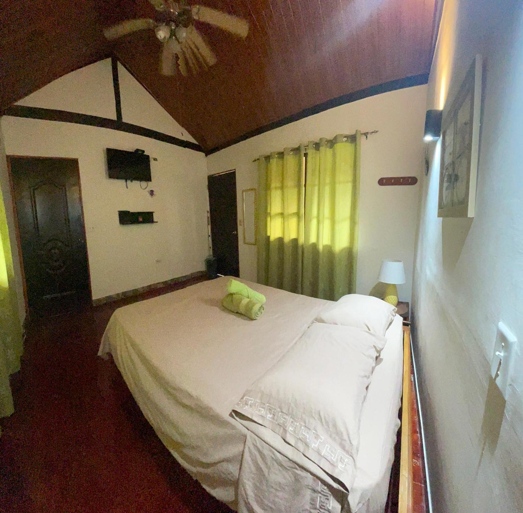Hostal La India Dormida El Valle de Anton Esterno foto